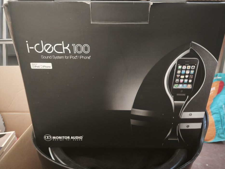 Coluna Monitor audio i dock