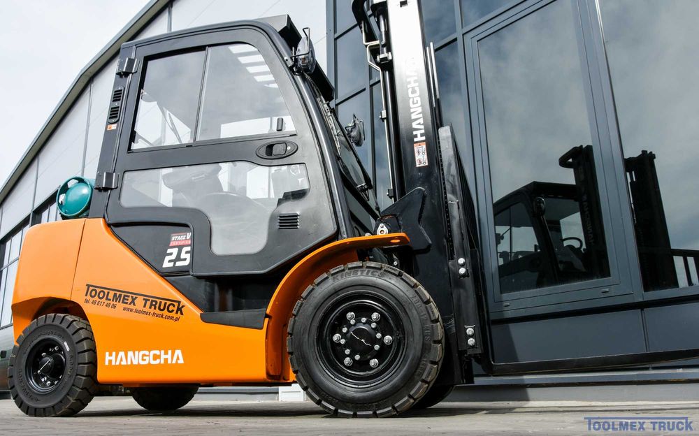 Wózek Widłowy LPG Hangcha CPYD25 z kabiną