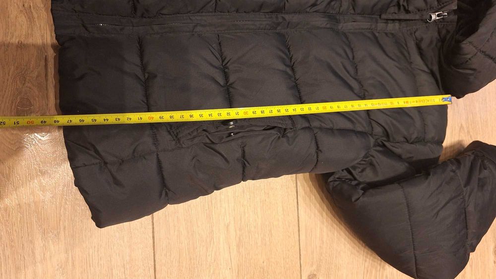 Zimowa kurtka 134 czarna