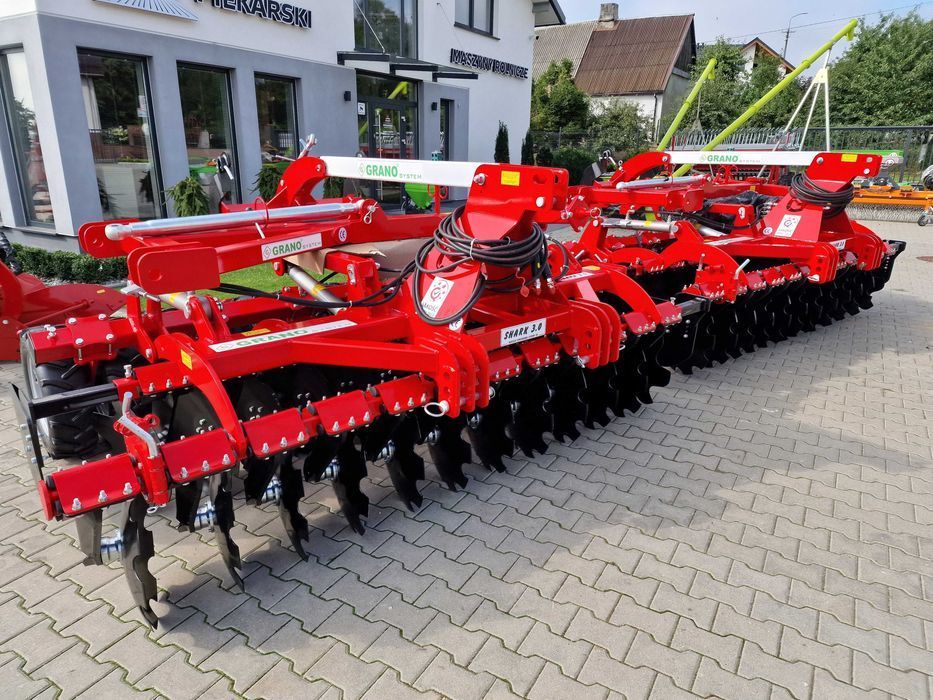 Agregat talerzowy półzawieszany oponowy SHOP Grano System 3/2,5/2,7 m