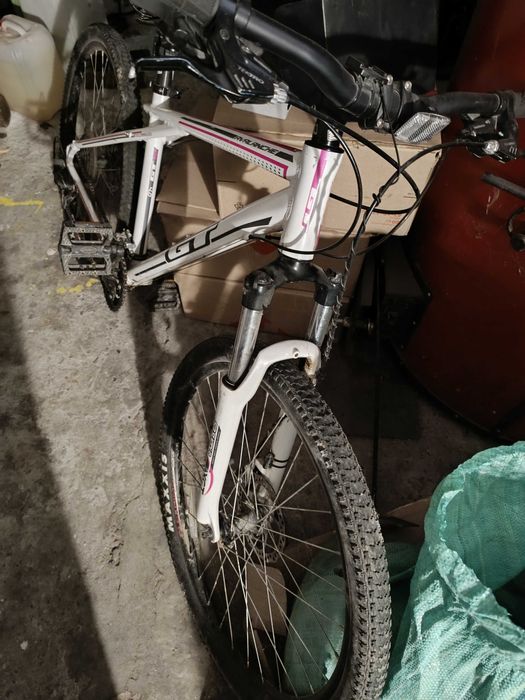 Продаю велосипед білий 5000