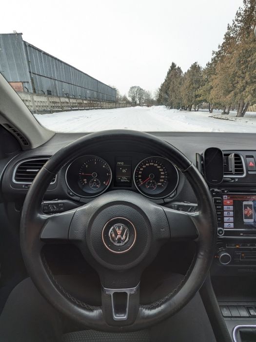 Продам гольф 6 1.6tdi