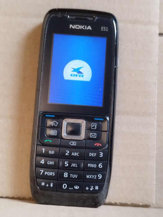 Telefon Nokia E51 Retro