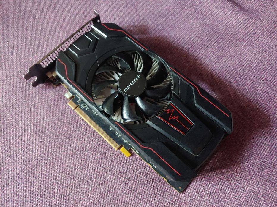 Видеокарта AMD Radeon RX560 4GB GDDR5: 635 грн. - Комплектуючі та ...