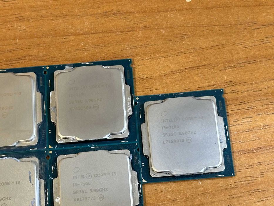 Процесор Intel Core i3-7100 / s1151