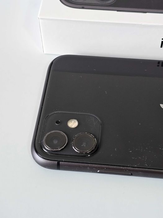 Iphone 11 128Gb.  Muito bom