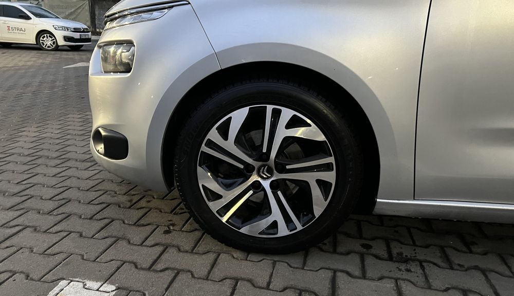 Автомобіль Citroen C4 Picasso