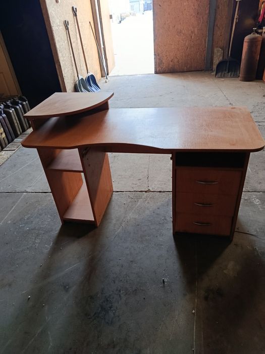 Стіл робочий комп'ютерний недорого