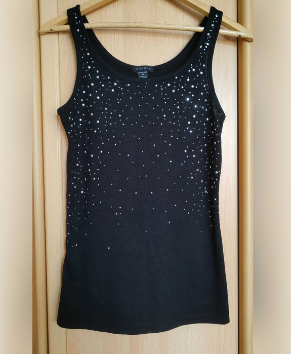 Czarna bluzka/top na ramiączkach z błyszczącymi elementami