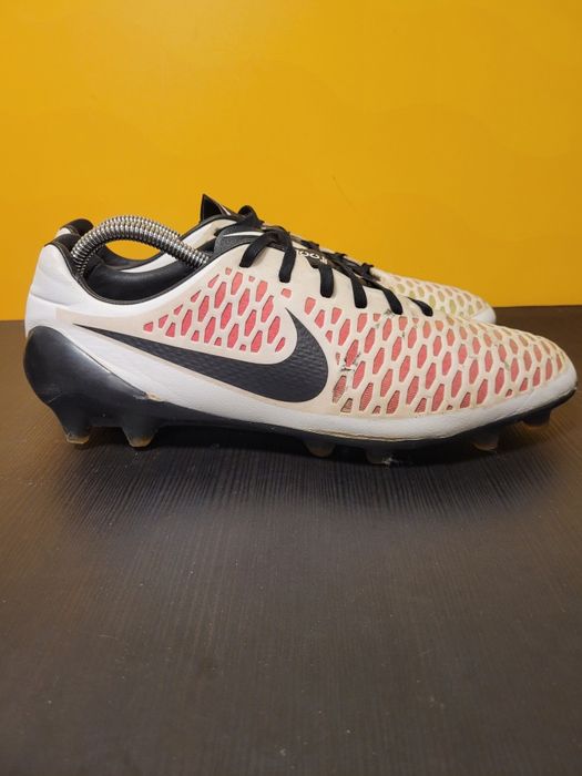 Profesjonalne Nike Magista r44