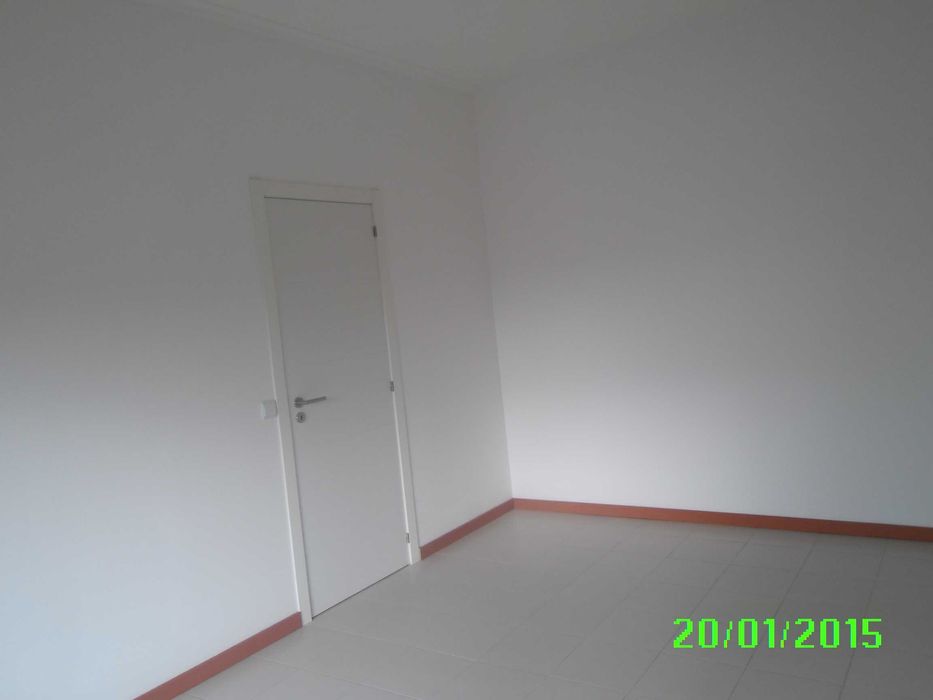 T1 Esmoriz perto da BP Avenida 29 de Março