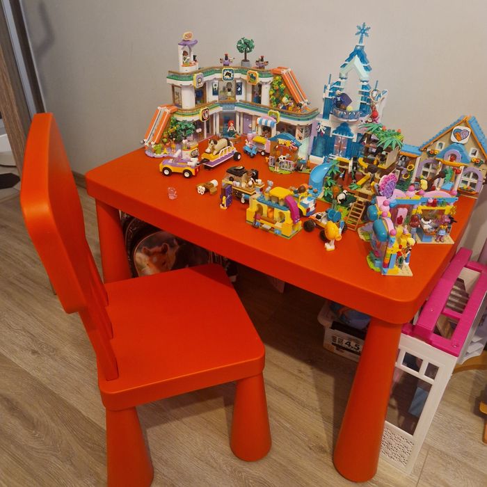 Stolik ikea z krzesełkiem