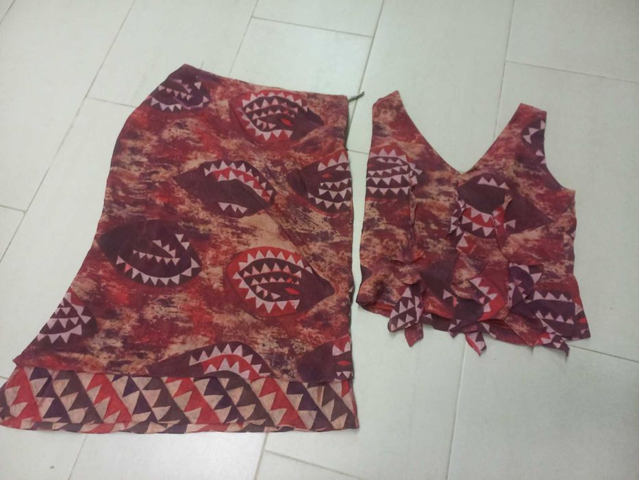 Conjunto Saia e Blusa em organza