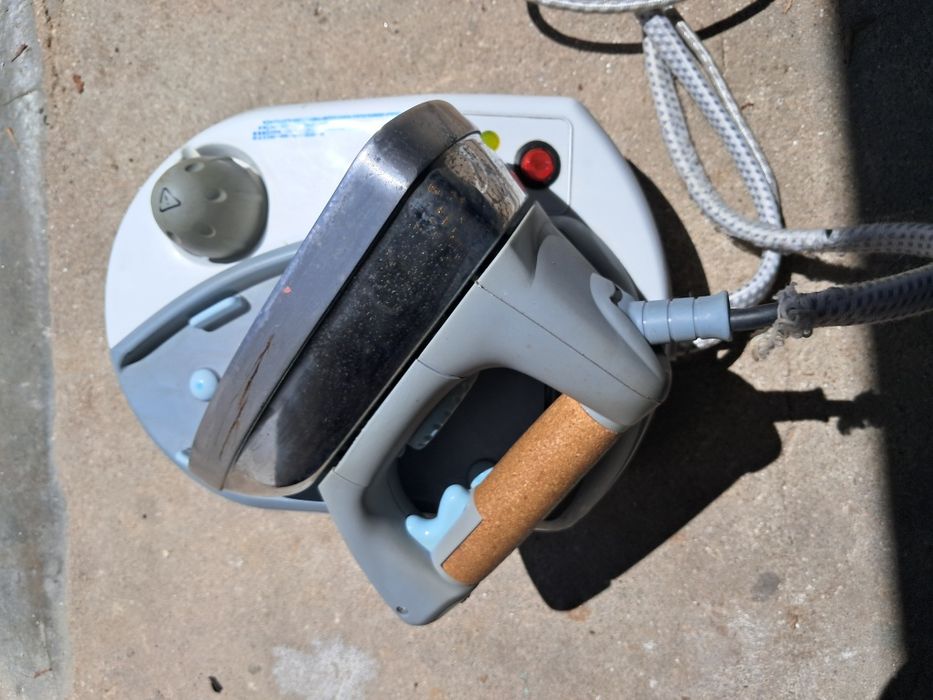 Ferro com caldeira Ariete