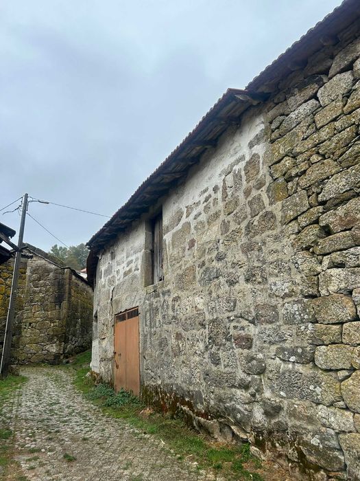 Moradia para restauro