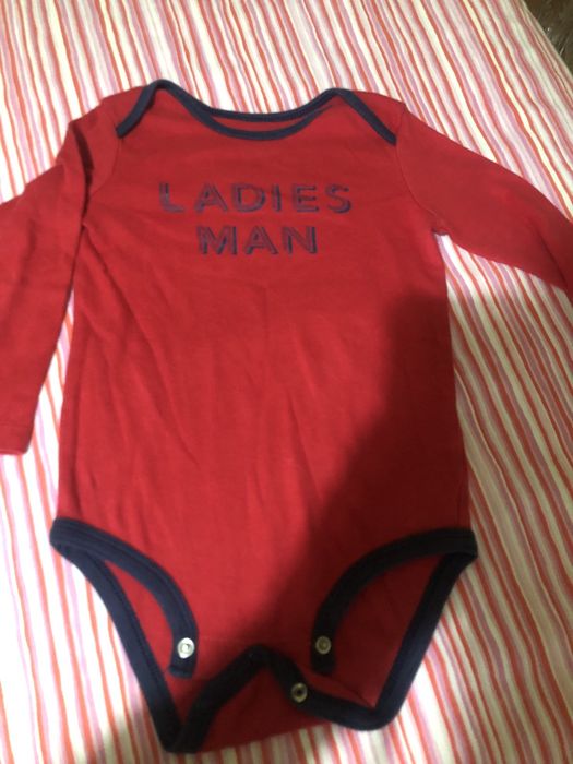 Body menino carters 18/24 meses