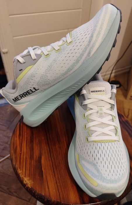 Tênis Merrell tamanho 39.