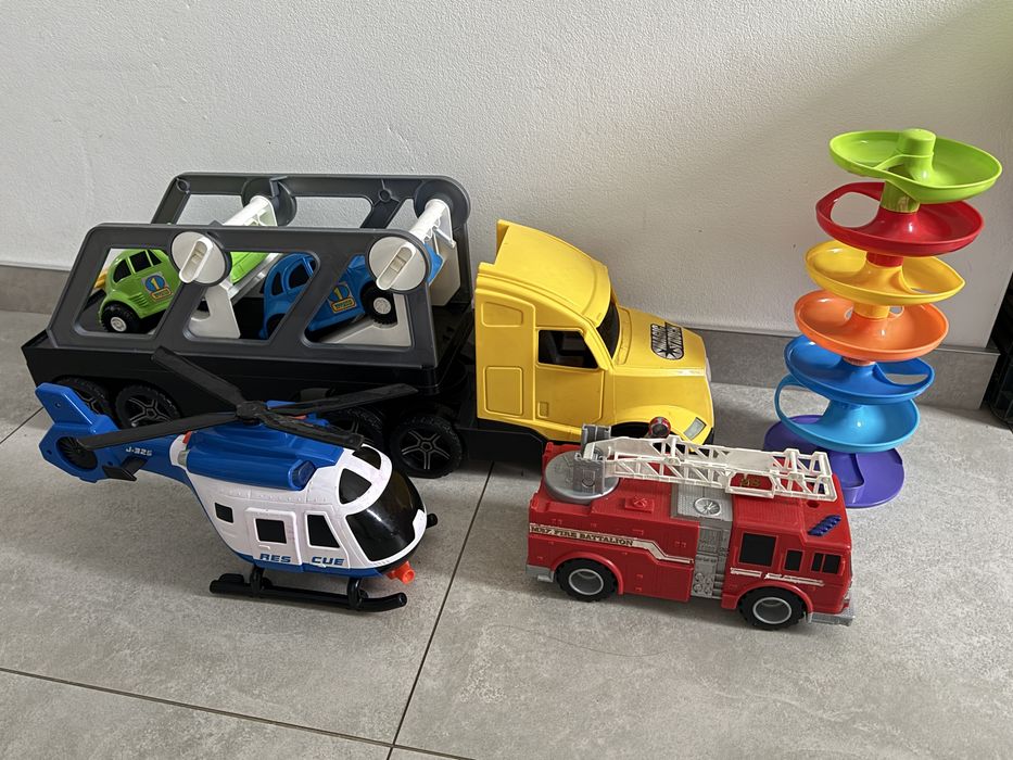 Zestaw zabawek dla chłopca