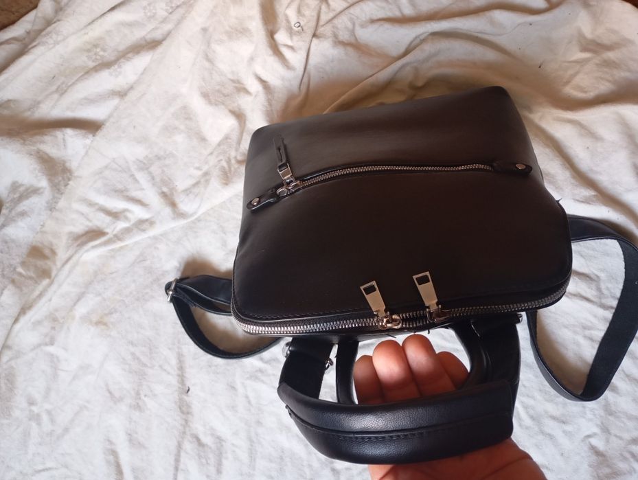 Рюкзак женский кожаный Guess 30см*27см