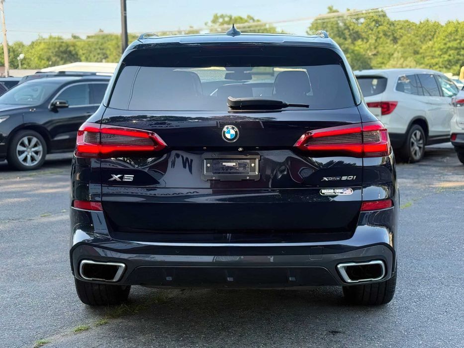 BMW X5 xDrive50i      2019