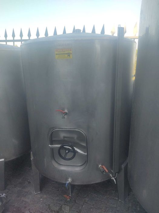 Cubas Inox bom estado 1000Litros e 1500Litros