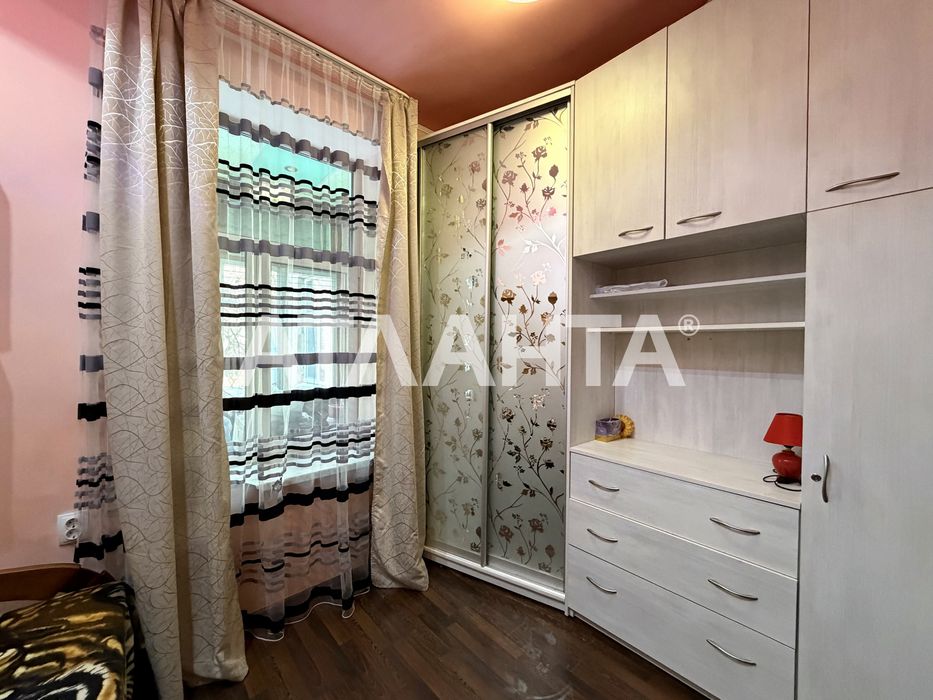 Австрійський будинок, вул. Чупринки, 25 - 4-кім квартира з двором