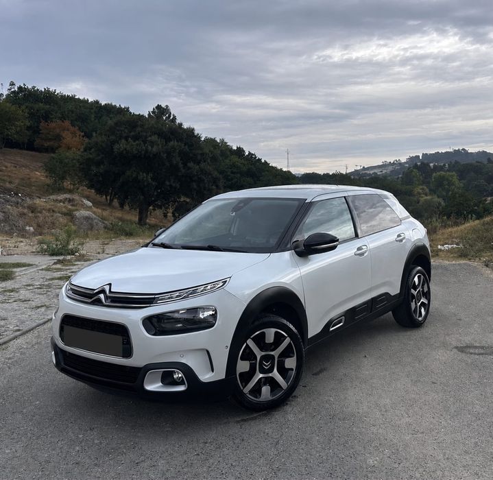 Citroën C4 Cactus 1.2 PureTech 130cv Shine – Full Extras – Teto Panorâmico