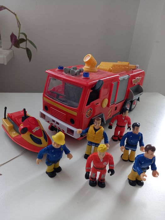 Wóz Strażaka Sama + 6 figurek