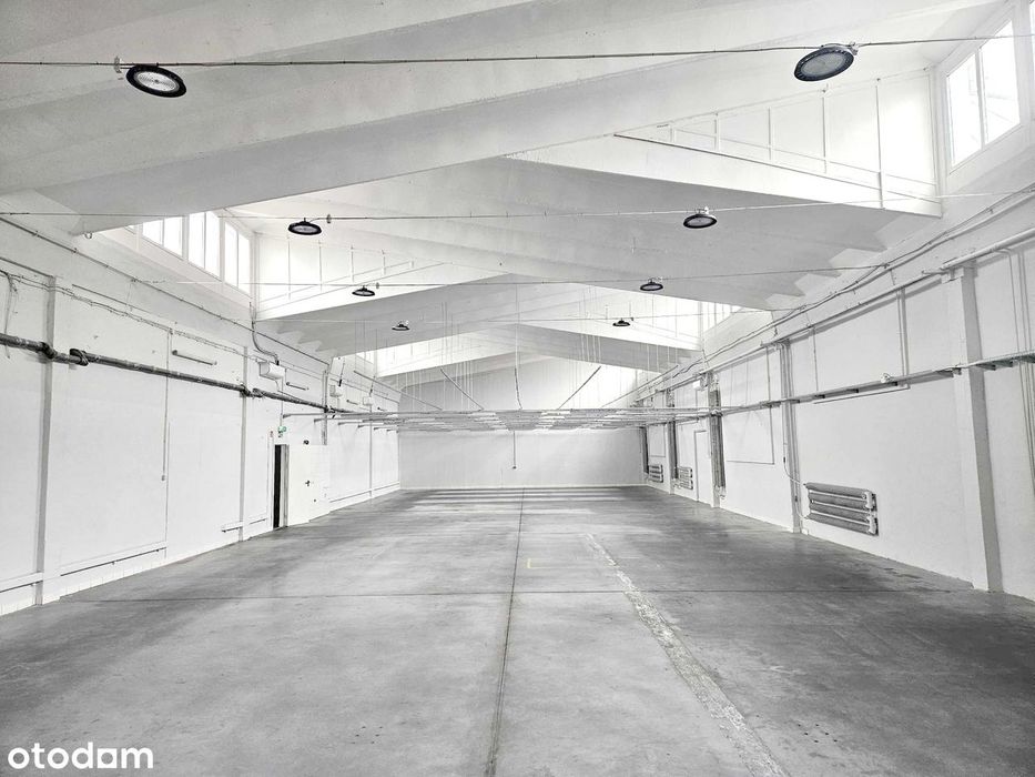 Hala + biura: 562m², ogrzewane, ul. Mieszka I 80 (25.000zł netto/m-c)