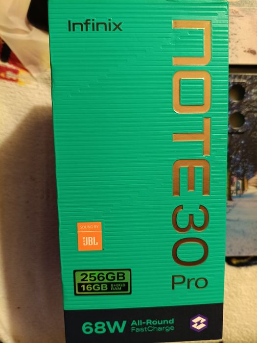 Telefon Infinix Note 30 Pro