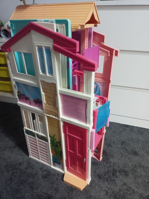 Domek dla lalek składany