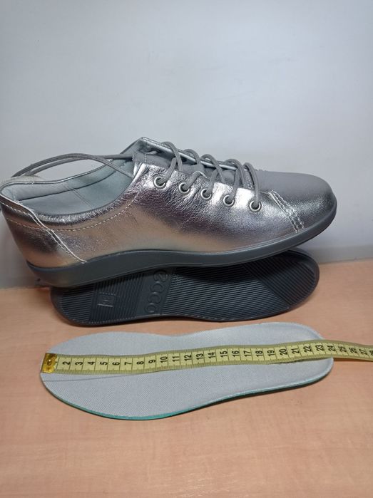 Кеди  шкіряні ЕССО Soft 2.0 36,39р.