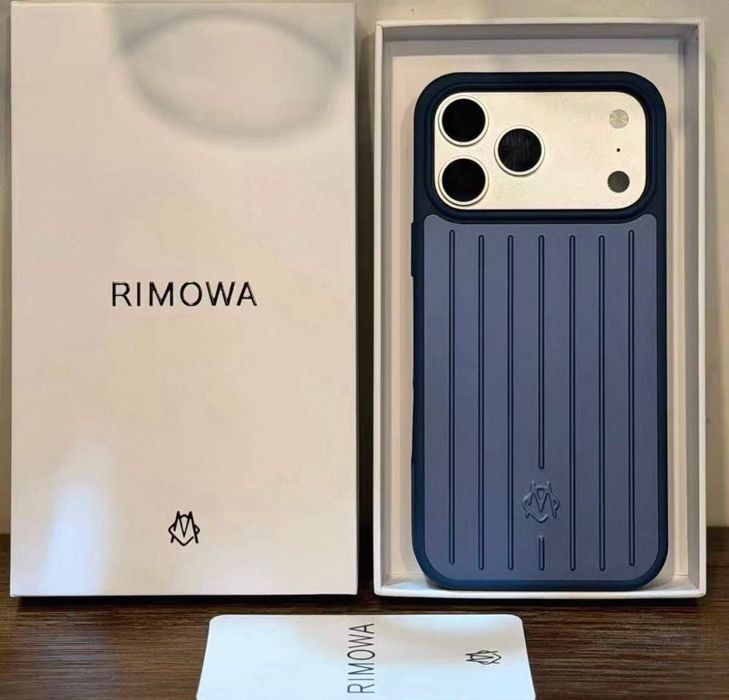 Чохол Rimowa алюмінієвий на 17 pro max 17 pro silver