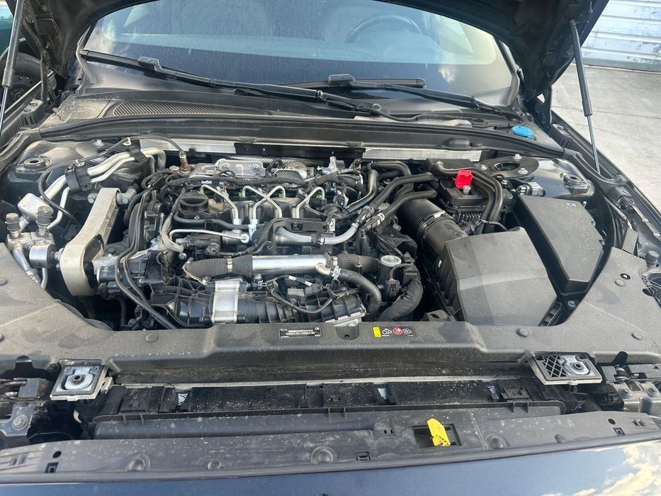VOLVO V60 2.0D MILD HYBRID B8 197CV MOTOR D420T8 DE 2021