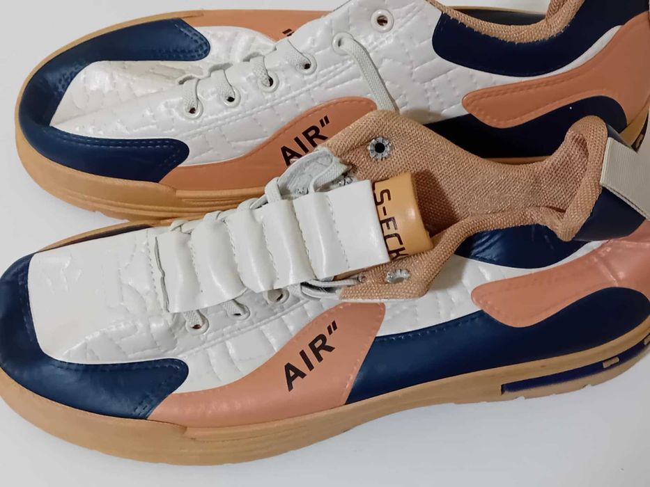 Sapatilhas homem, tamanho 43