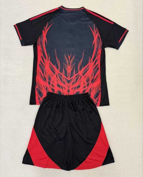 Equipamento Benfica Preto/Vermelho – tamanhos disponíveis