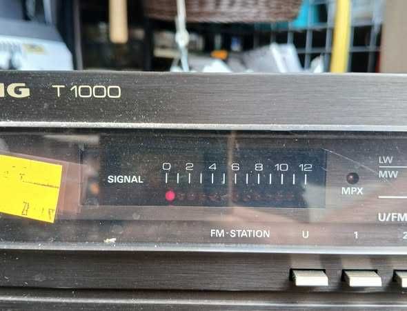Tuner radiowy  model Grundig T1000