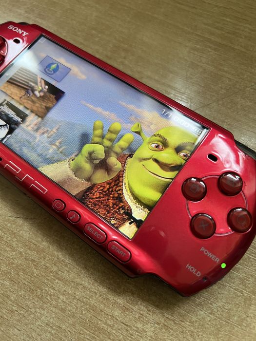 Sony psp 3004 red
