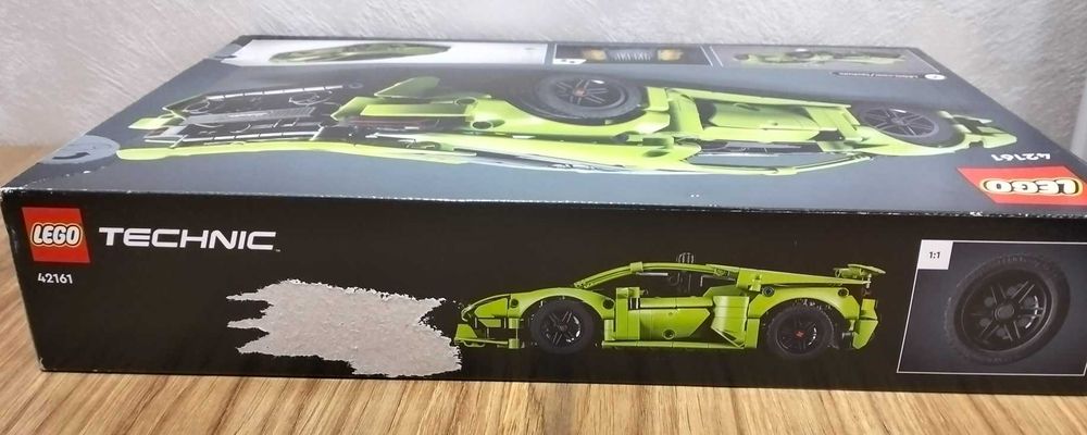 LEGO Technic 42161 Lamborghini Huracán Tecnica