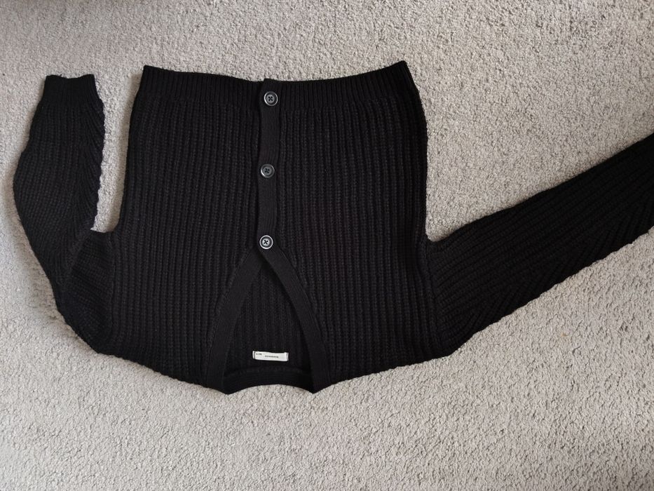 Sweterki r. 146, ecru i czarny