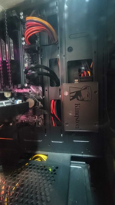 pc  i5 9400f 16gb ram rx560  ecrã