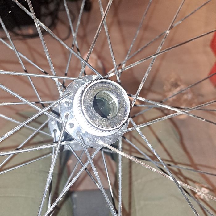 Piasta Shimano FH-M6010-B bez kulek i osi