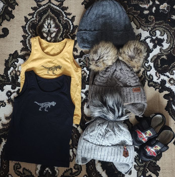 Одяг дячий та жіночий