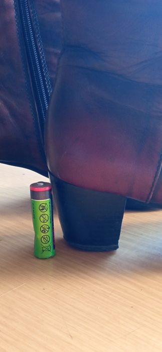 Продам черевики жіночі.