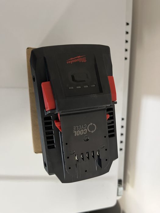 Акумулятор milwaukee M18 12a FORGE , США Оригінал!