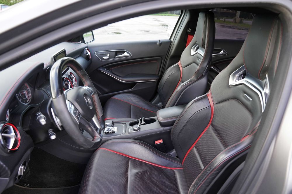 Mercedes A45 AMG