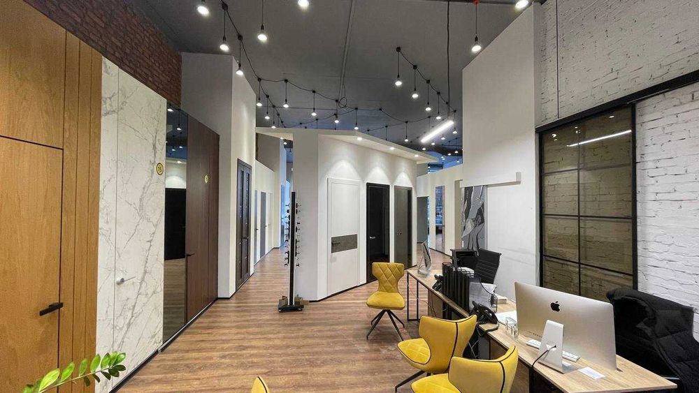 Фасад, вітрина! Топ локація, S=175 з ремонтом Філатова 2/1, Печерськ