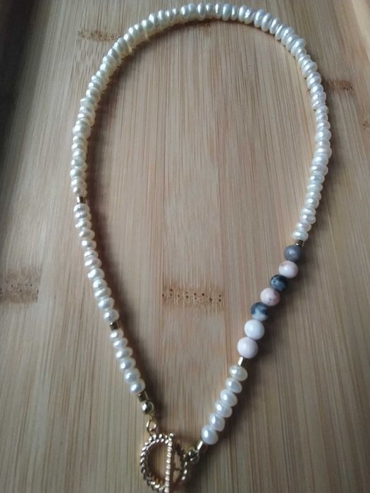 Perły prawdziwe hodowlane połączone z jadeitem