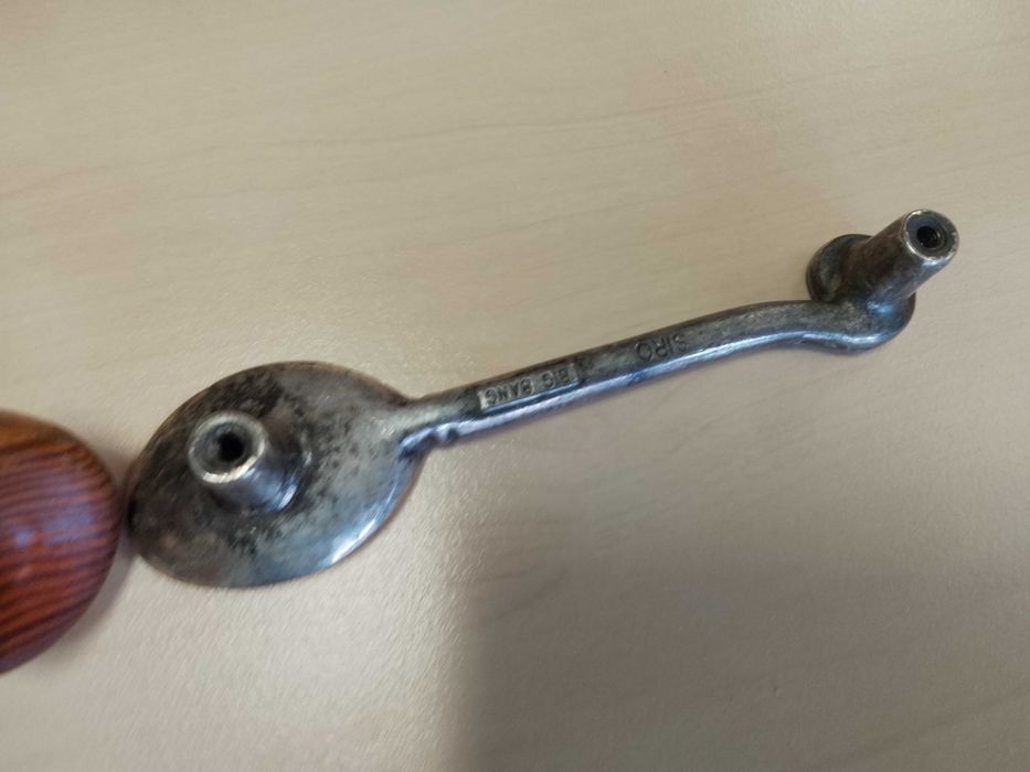 zestaw 5 sztuk stare gałki do mebli