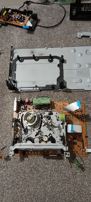 Naprawa Serwis Magnetowidów Video VHS MEDION FUNAI Toshiba PHILIPS LG